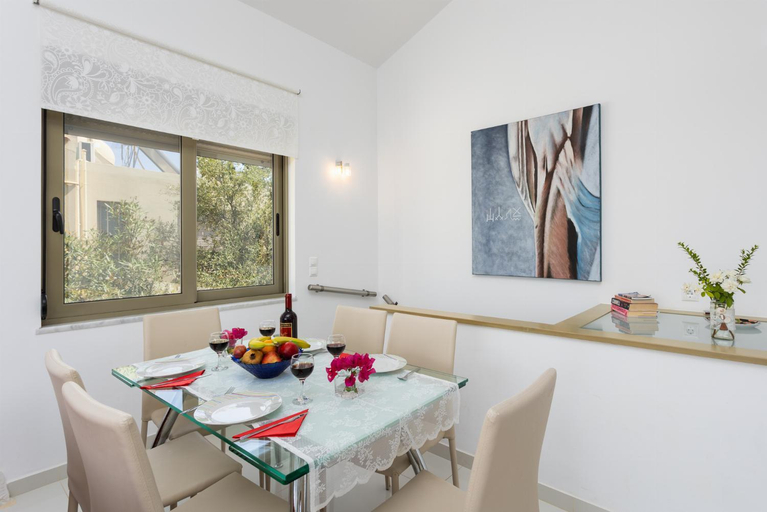 Others 4, Villa Arda, Crete
