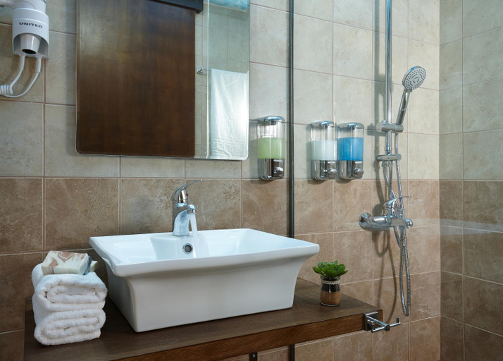 Bathroom 4, Villa Feronia, Crete