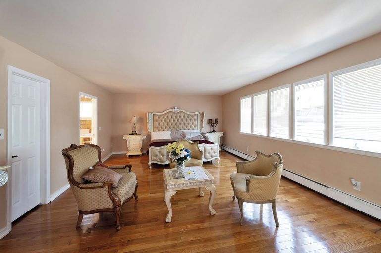 Bedroom 14