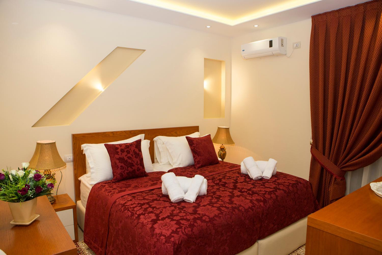 Bedroom 3, Vila Tako - Hotel, Tirana