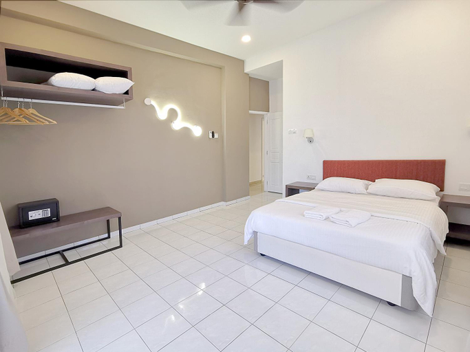 Bedroom 2, 3 Concordia @ Gurney, Penang Island
