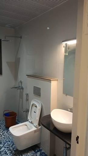 Bathroom 3, Lillas White house, North Goa