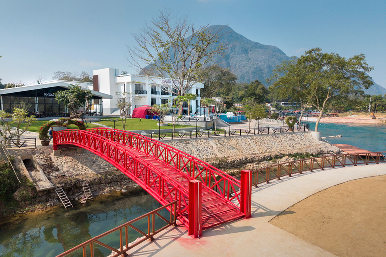 Daoneua Riverside Resort, Feuang