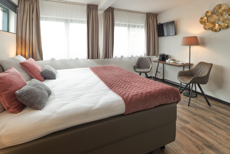 Bedroom 2, Bed and Breakfast De Heren van Valkenburg, Valkenburg aan de Geul