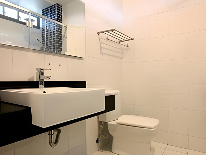 Bathroom 2, Butterfly B&B, Pingtung