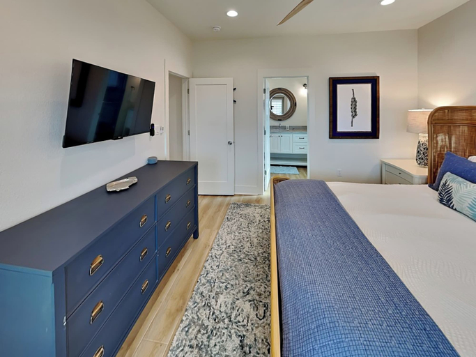 Bedroom 3, Glory Daze by Silver Sands Vacation Rentals, Nueces