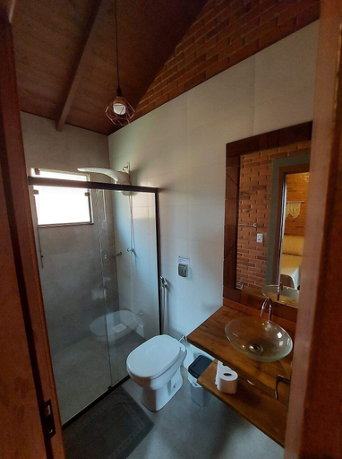 Bathroom 3, Villa da Serra Chalé Ibitipoca, Lima Duarte