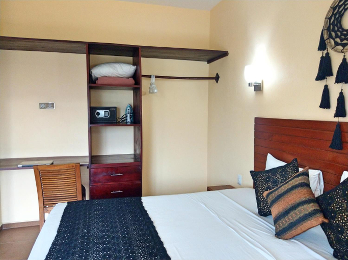 Bedroom 27