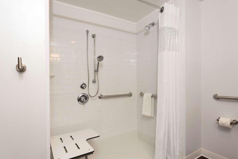 Bathroom 8