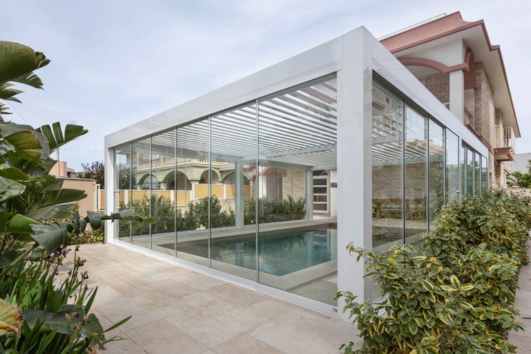 Others 4, MARE FUORI - stanze con piscina, Bari