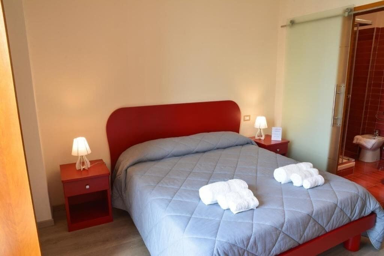 Bedroom 4, FURTURE' ROOMS, Napoli