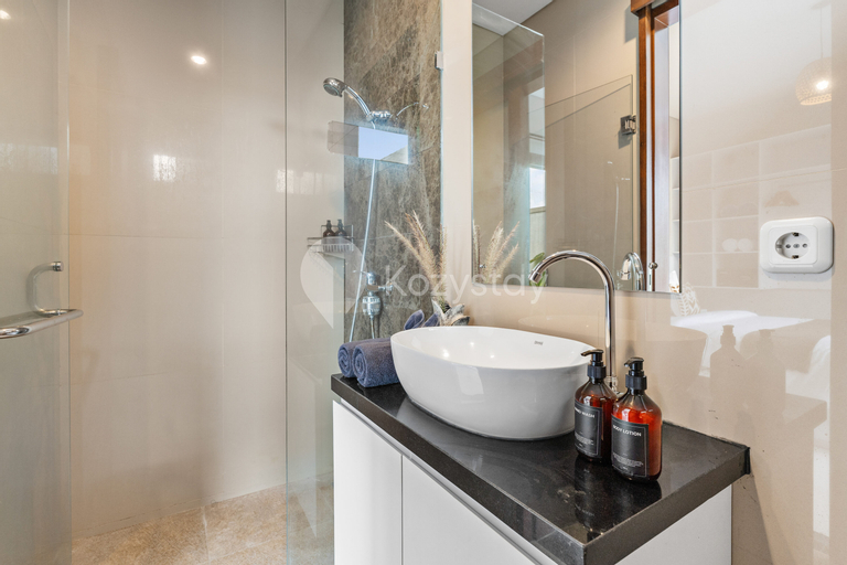 Bathroom 6