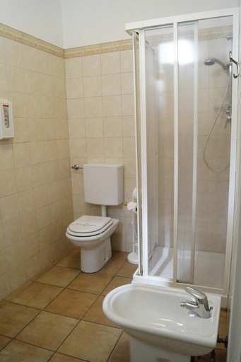 Bathroom 2, Bed And Breakfast Il Garoch, Alessandria