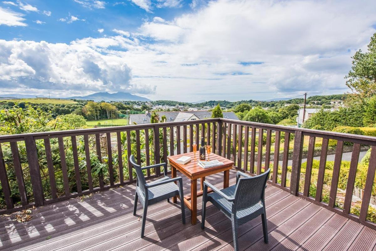 Others 5, Westport Heights
