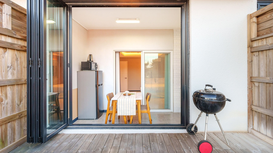 Exterior & Views 2, Namhae Onview Pension, Namhae