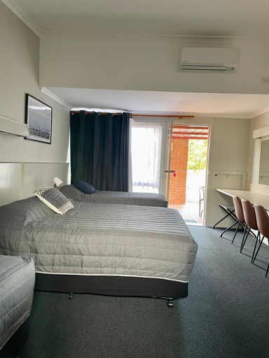 Others 2, Tarra Motel Yarram, Wellington - Alberton