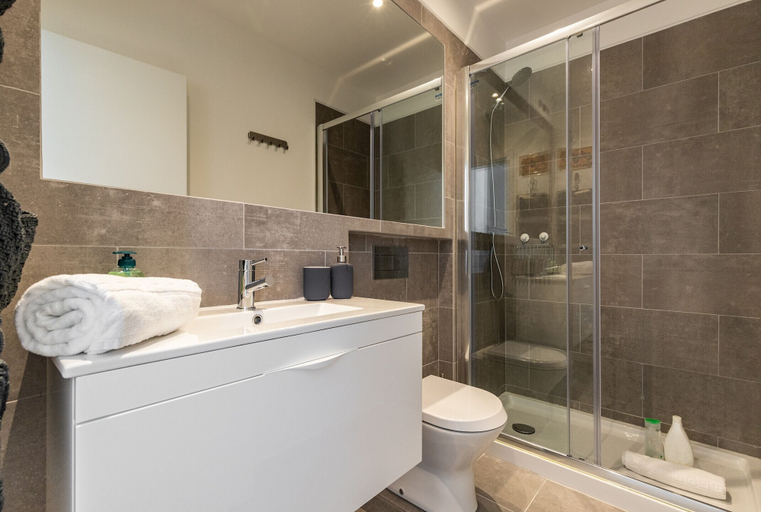 Bathroom 2, Belem Design 12 by Homing, Lisbon