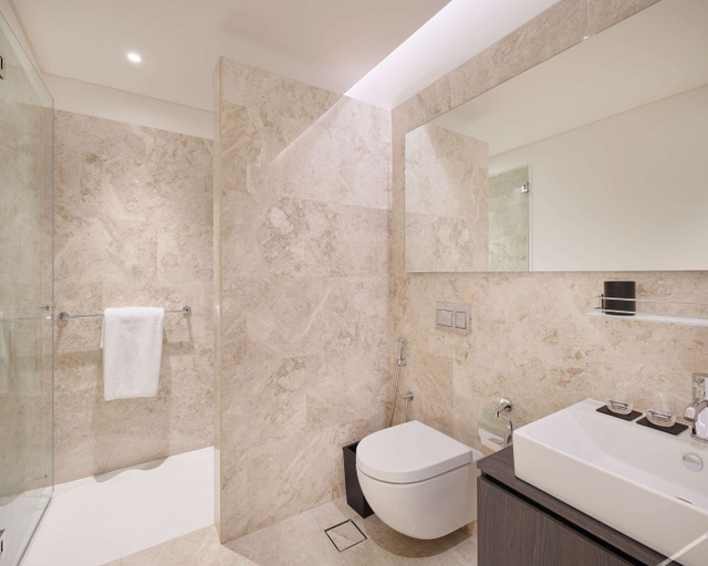 Bathroom, Grand Hyatt Kuwait Residences