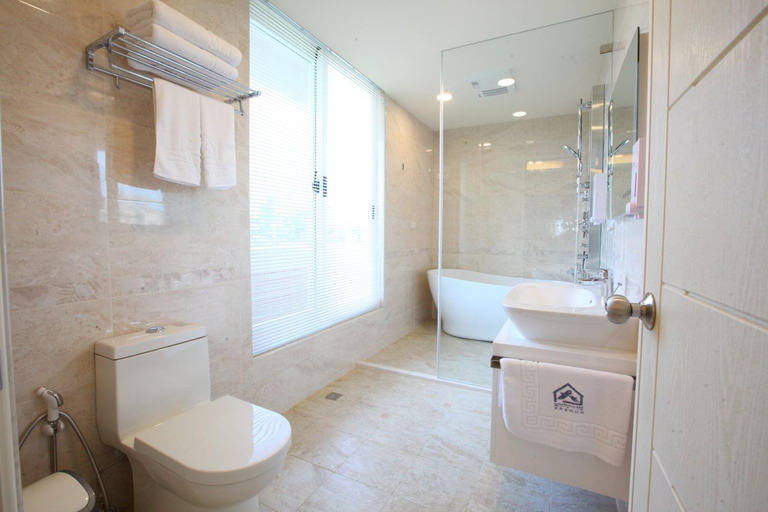 Bathroom 2, Loving kinmen Homestay, Kinmen