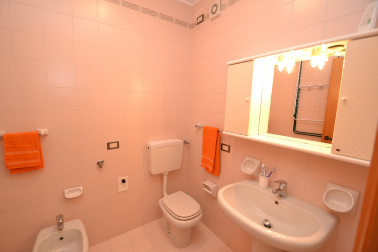 Bathroom 2, Charming flat with shared pool - Beahost, Venezia