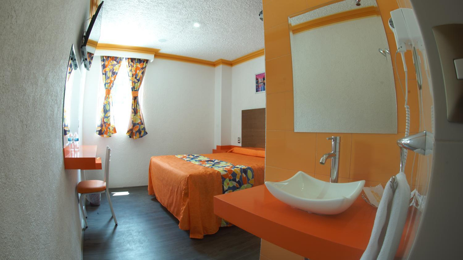 Bathroom 4, Hotel Yekkan, Huauchinango