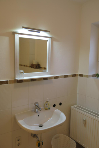 Bathroom 4, Ferienwohnung Arenz, Schweinfurt