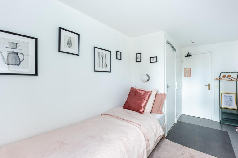 Others 4, ROOM SAUVAGE, Val-de-Marne