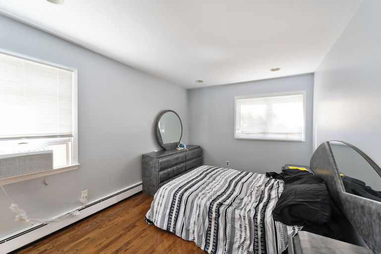 Bedroom 16
