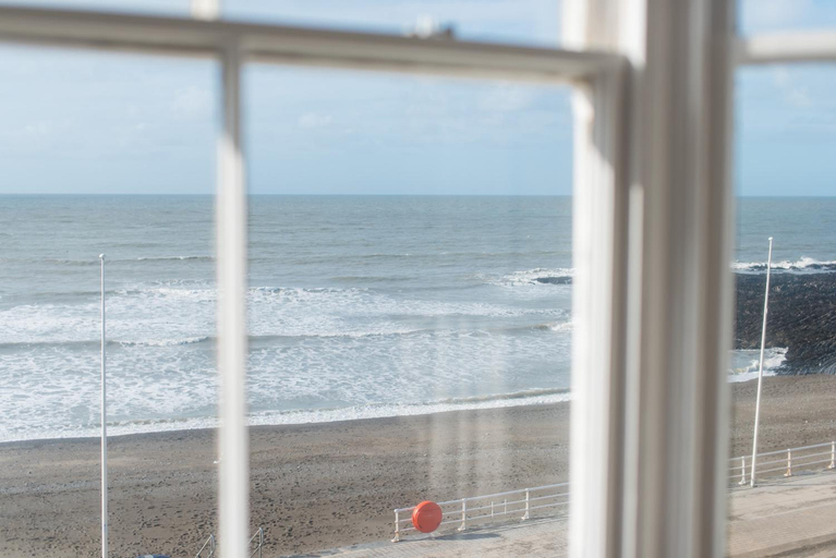 Others 5, No 47 Marine Terrace, Ceredigion
