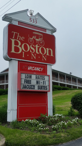 Exterior & Views 1, Boston Inn, Carroll
