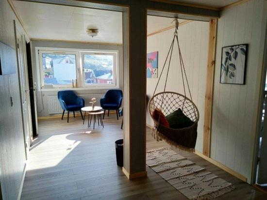 Others 4, Kassie & Gia's Home, Vestmanna
