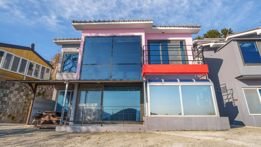 Exterior & Views, Namhae Aria Spa Pension, Namhae