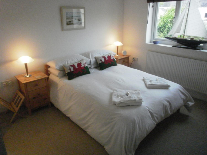 Others 5, Langland Road B&B, Swansea