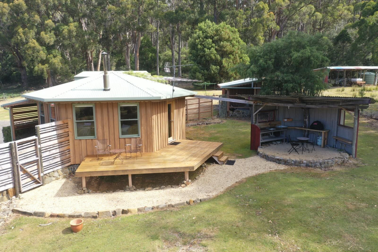 Exterior & Views 2, Mavista Cottage, Kingborough