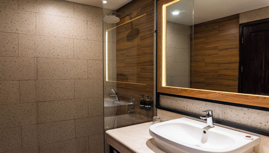 Bathroom 9