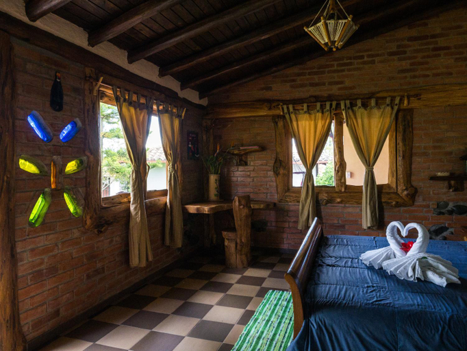 Others 5, Zaysant Ecolodge, Quito