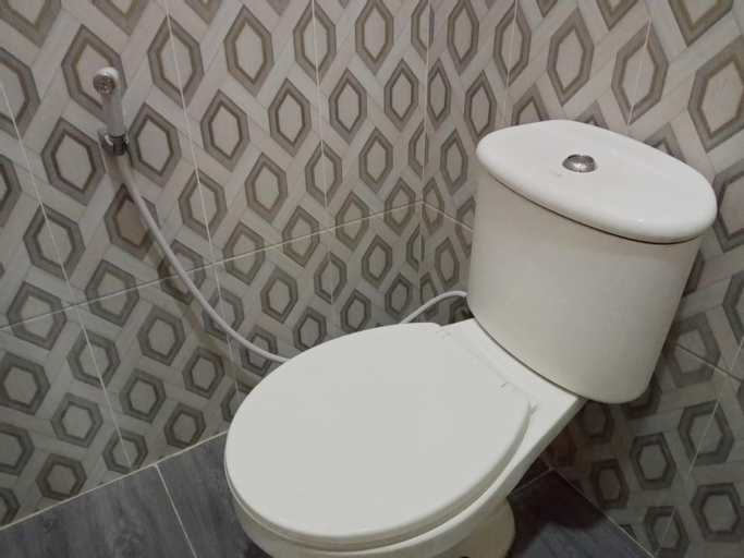 Bathroom 11