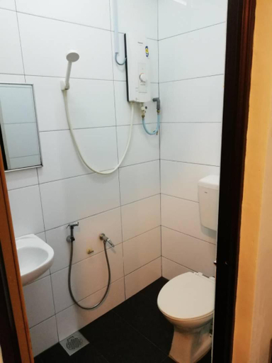 Bathroom 4, Sri Gate Hotel, Dungun