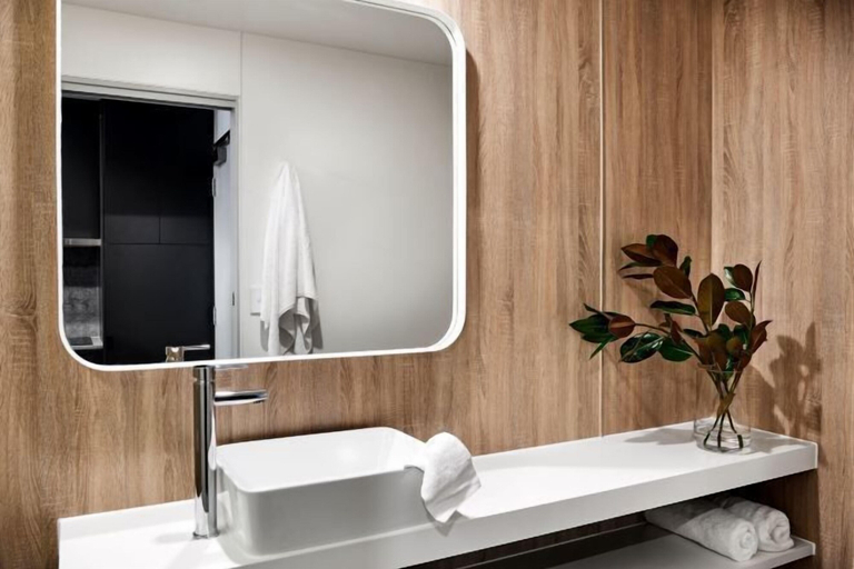 Bathroom 9