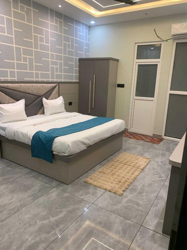 Bedroom 3, Gaurav Inn, Faizabad