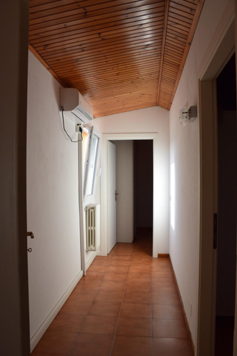 Others 5, Appartamento Edoardo centro storico Cervia, Ravenna