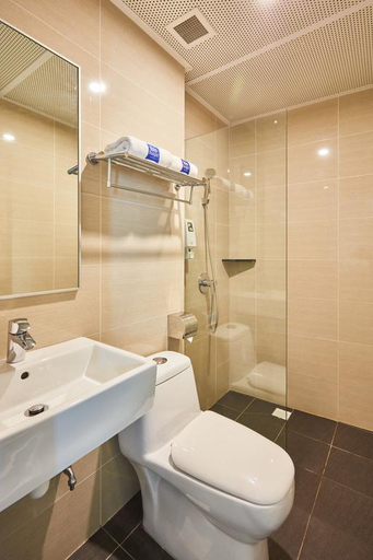 Bathroom 4, ibis budget Singapore Emerald, Singapore