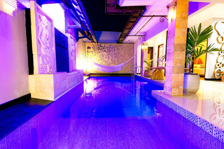 Swimming Pool 13