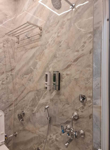 Bathroom 4, Gaurav Inn, Faizabad