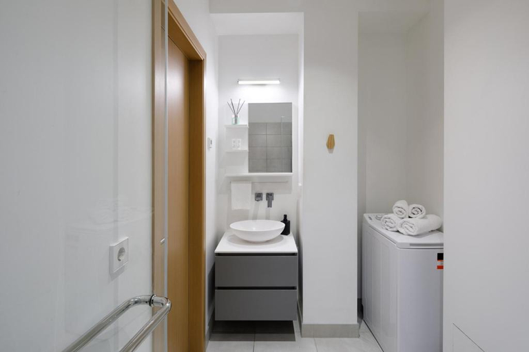 Others 3, Kalnina street studio Apartment, Riga