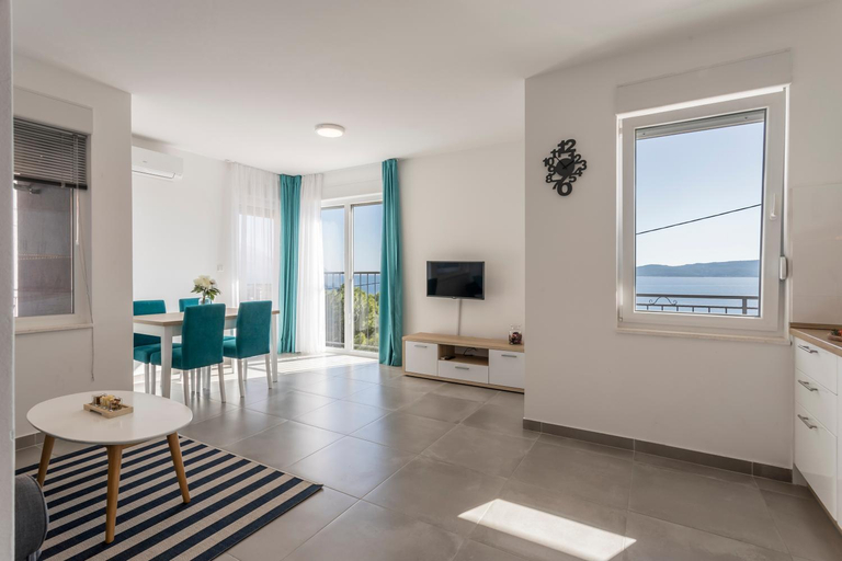 Others 5, Villa Maya, Omiš