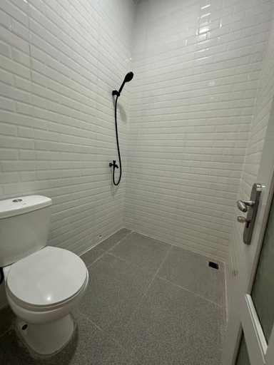 Bathroom, YS Homestay Near Bandara Mutiara, Palu