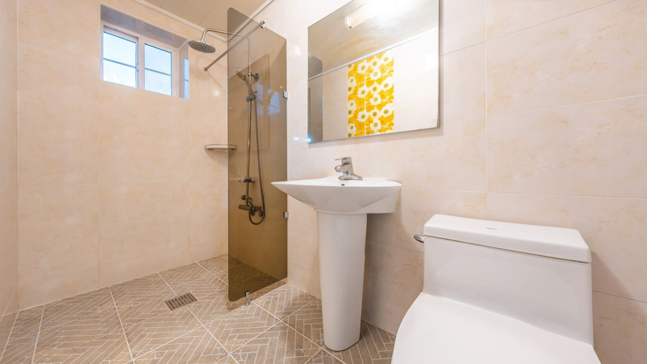 Bathroom 5, Hongcheon Fiction House Pension, Hongcheon