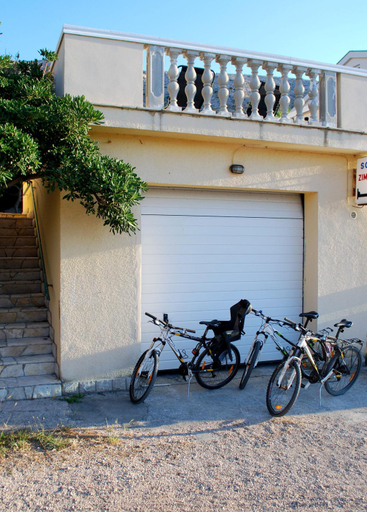 Others 2, Lokunja Bed&Breakfast, Pag