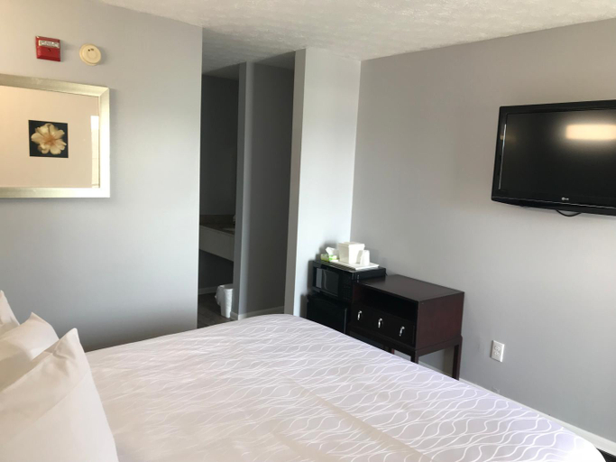 Bedroom 3, Apple Valley Inn Pigeon Forge, Sevier